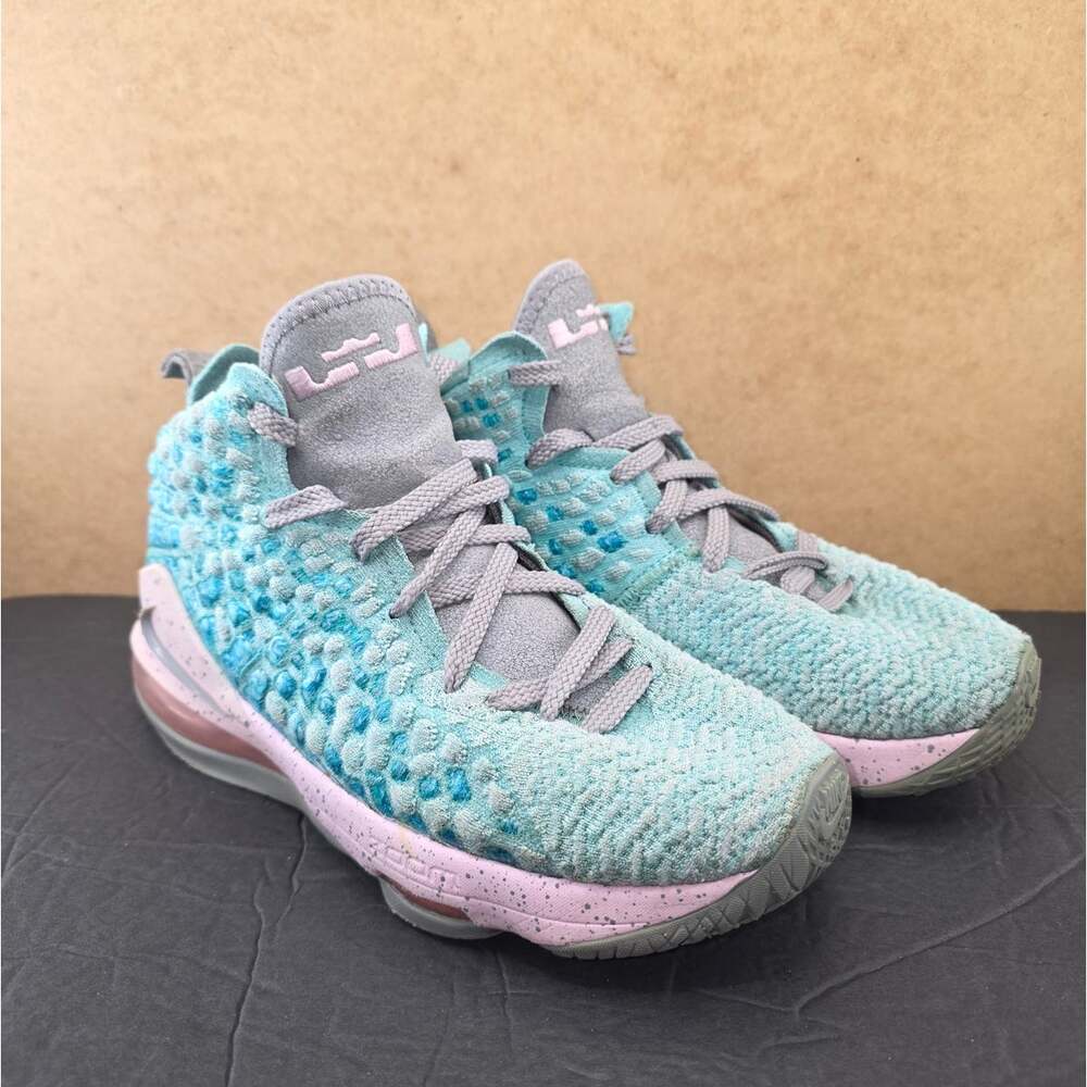 Nike LeBron 17 GS 'South Beach' BQ5594-444 Youth Size 5